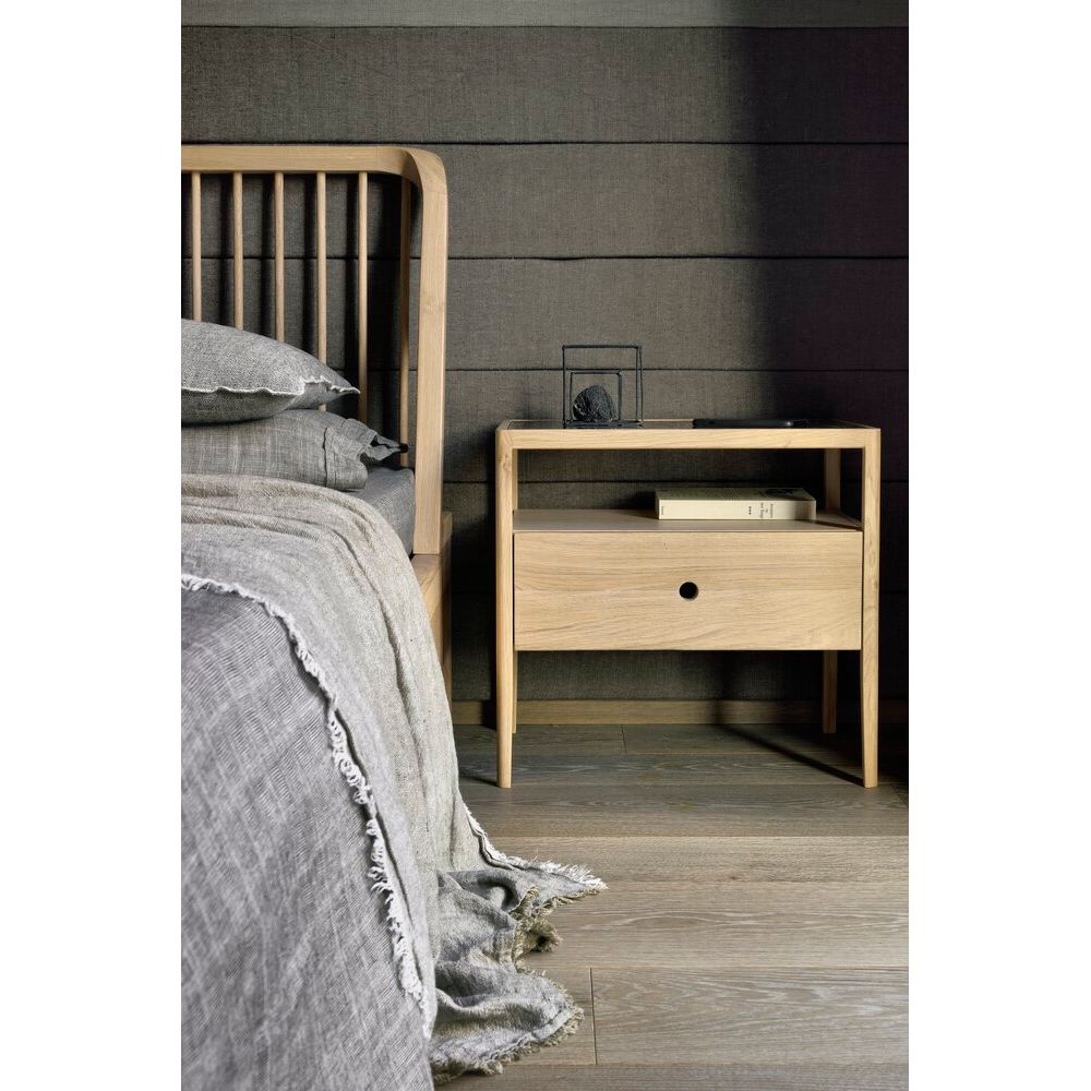 Spindle Bed - lifestyle