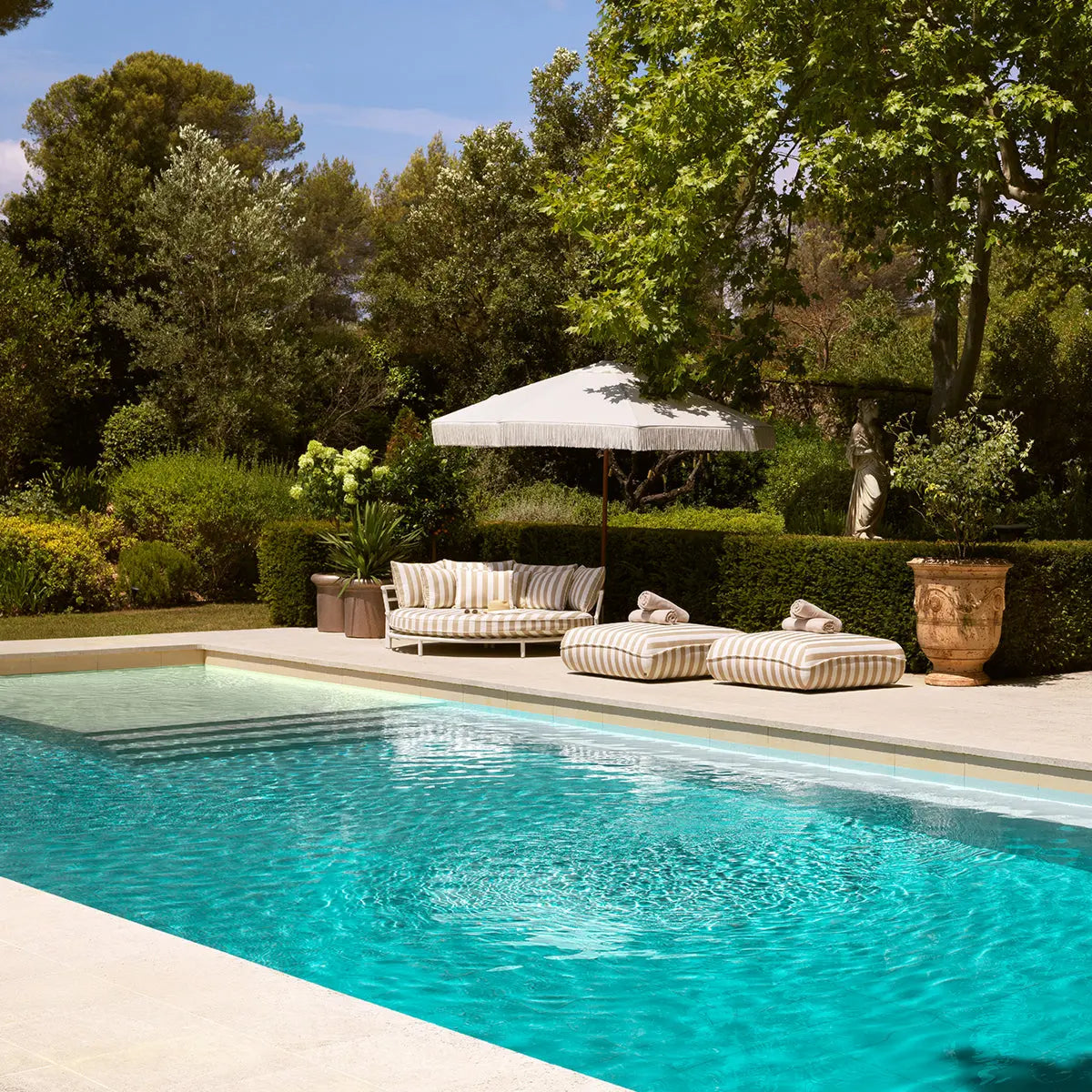 Alternate view of Outdoor Bed Laguno Matte White Florent Beige in white and beige.
