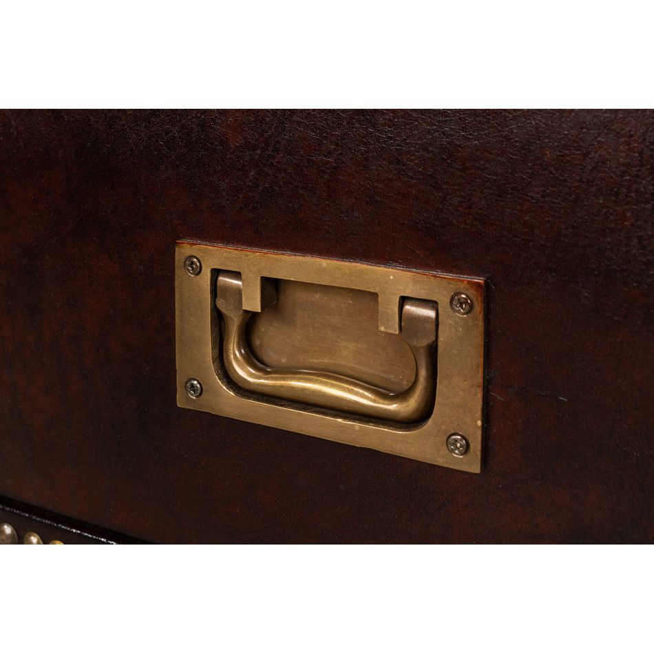 Studded Gentleman's Chest
