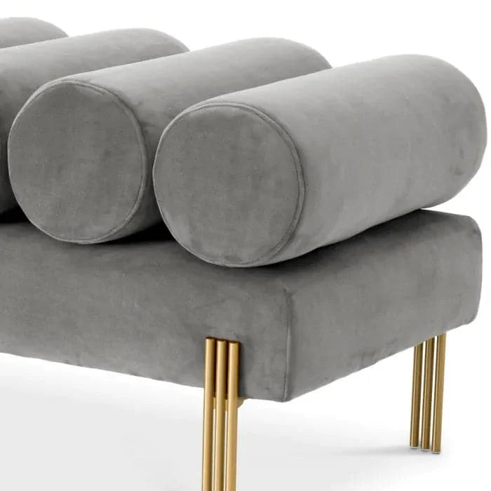 Additional view of Bench Oxley, featuring brushed brass finish, velvet, metal, and fixed cylindrical bolster backrest.