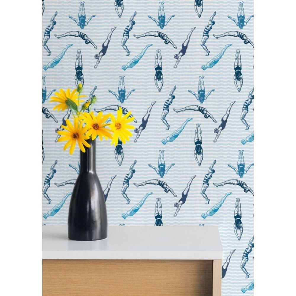Additional view of Divers Wallpaper in white and blue, featuring matte printed finish and repeating pattern motif.