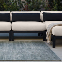 Henshaw Hand Woven Area Rug (5'x8')