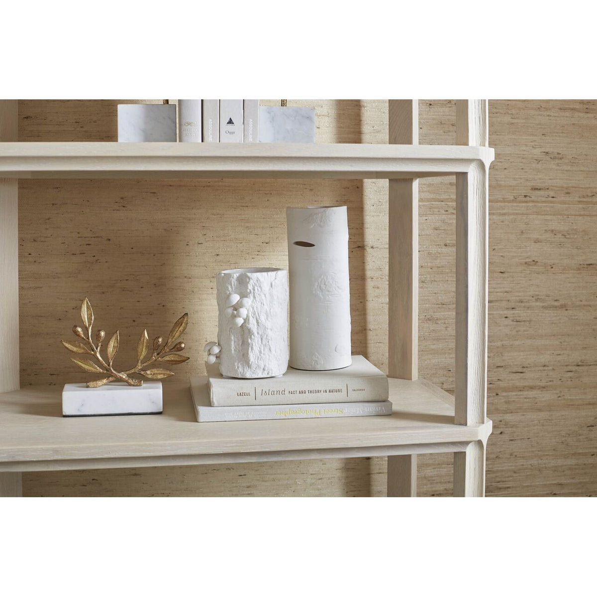Aspen Medium Vase, Blanc de Chine