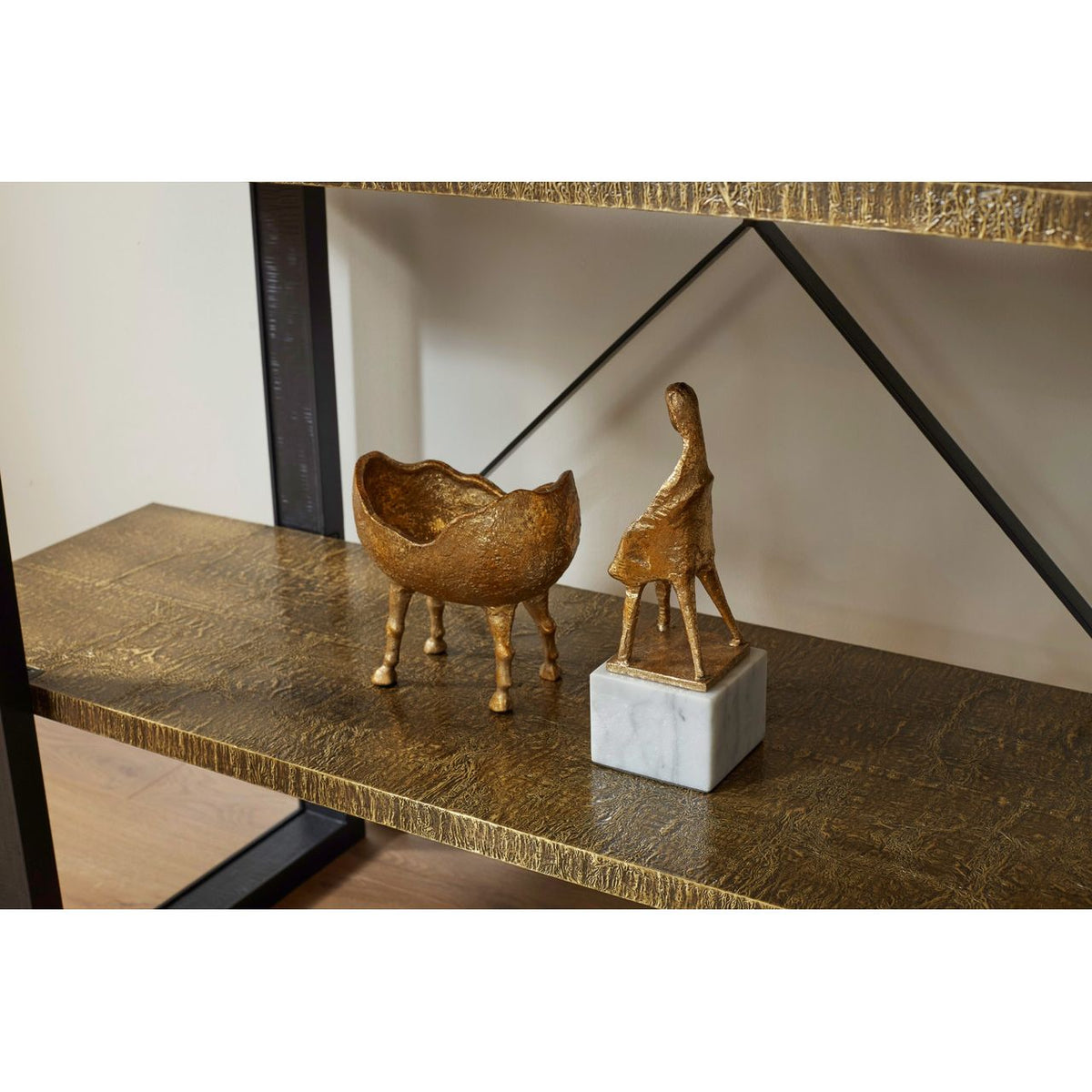 Belmont Bowl, Gold Leaf