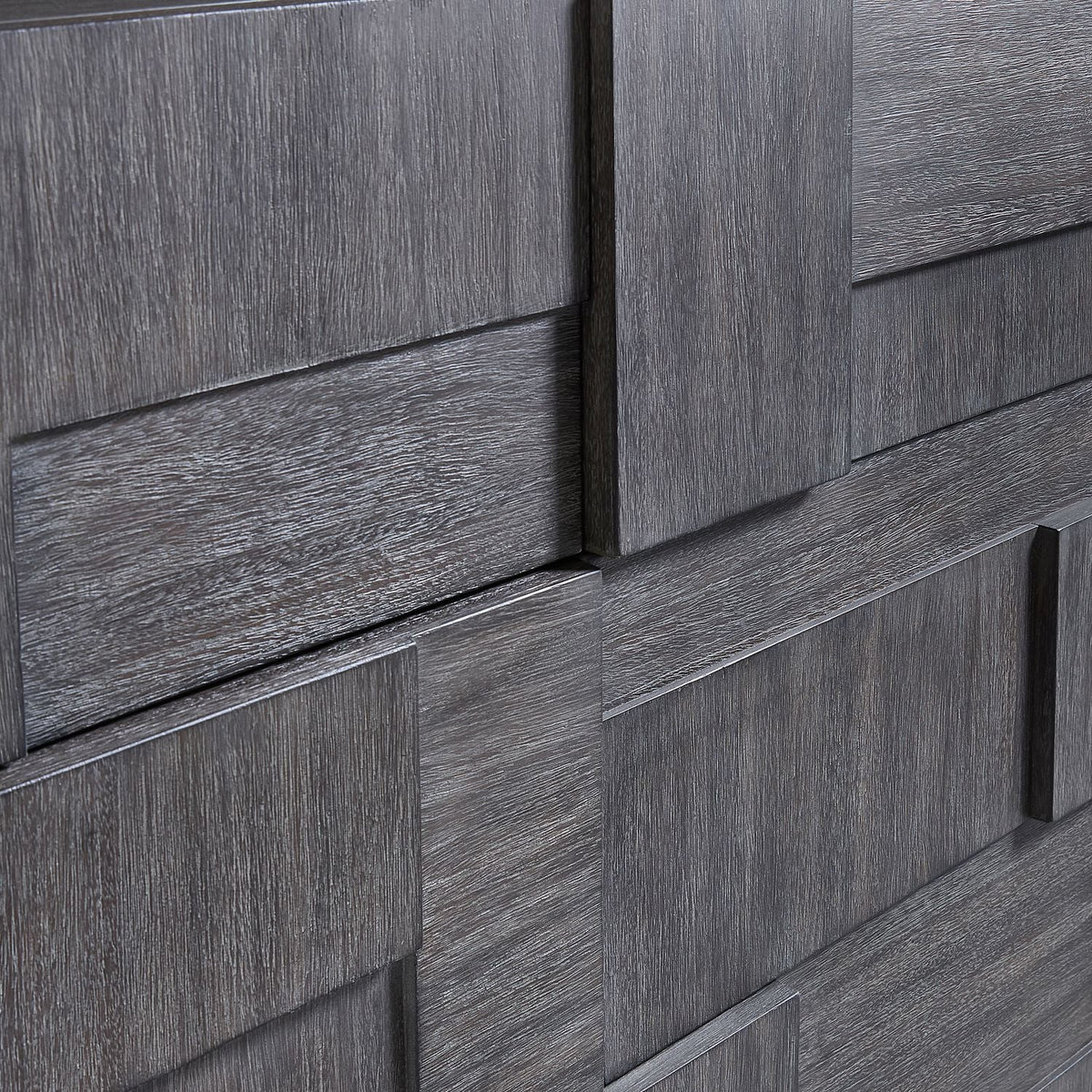 Lancer Dresser