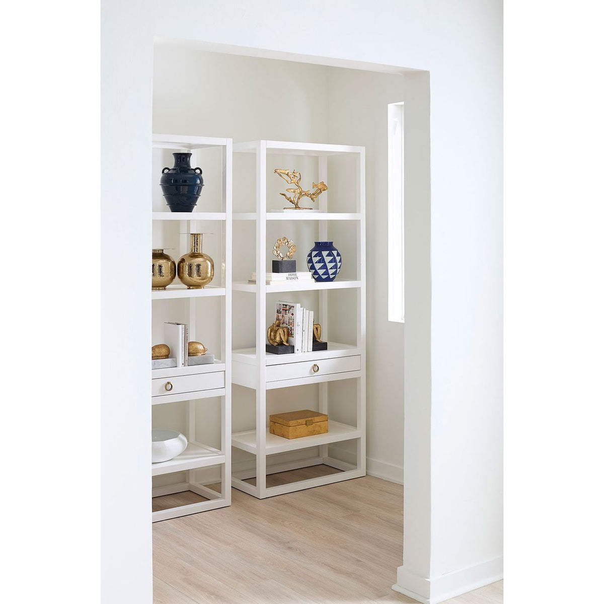 Newport Etagere, White Pearl