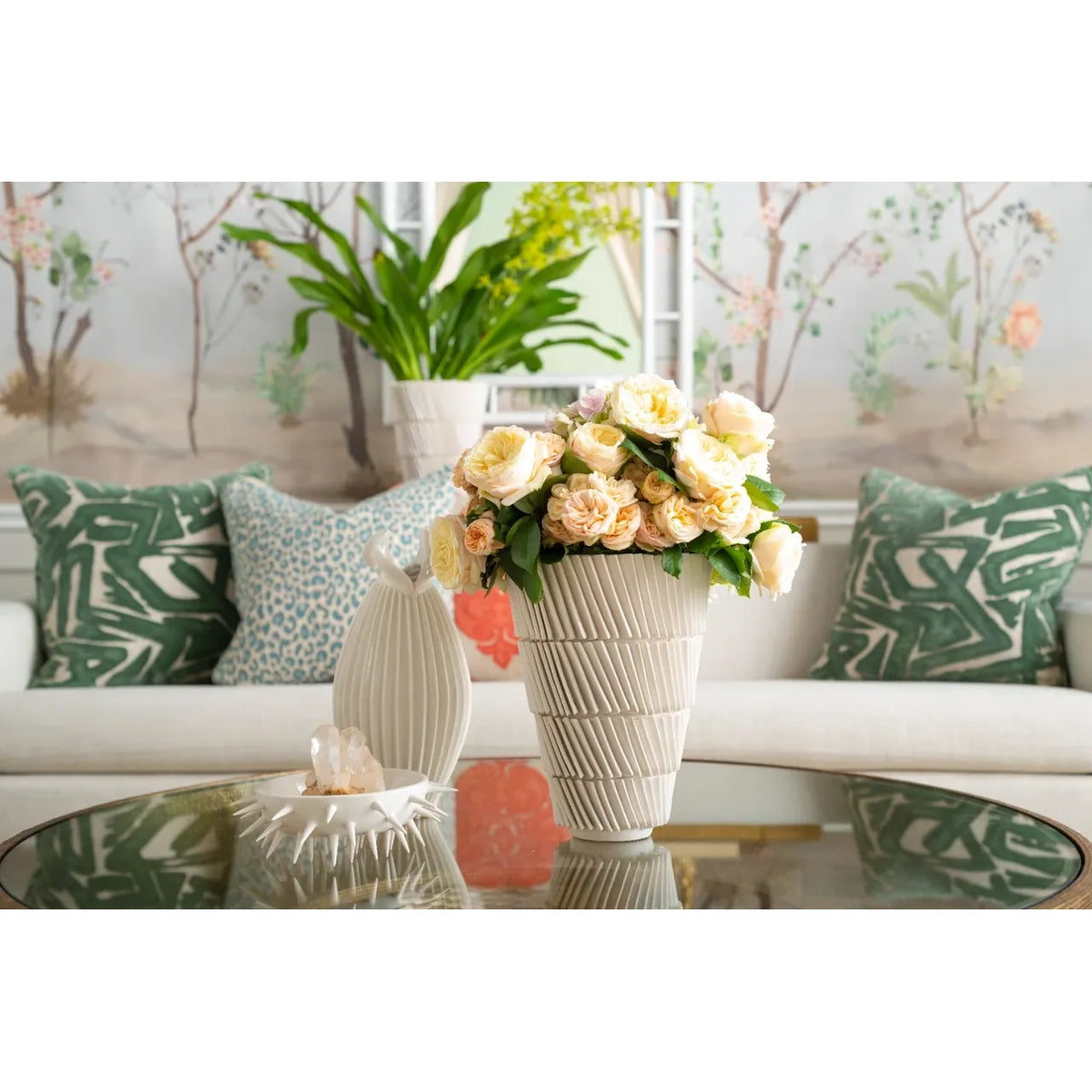 Vega Vase, Blanc de Chine